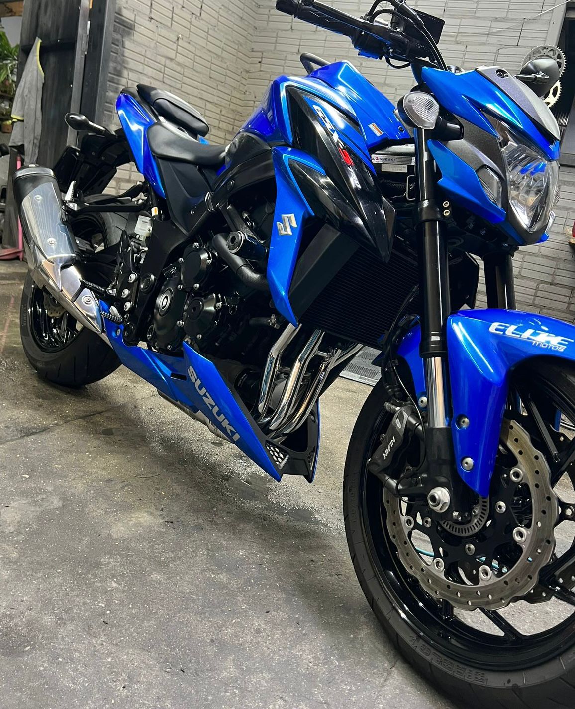 Suzuki polida após acabamento